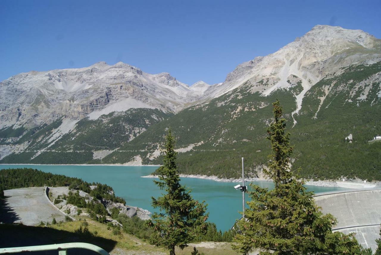 Residence Raethia Tra Bormio E Livigno Pradelle Exterior foto
